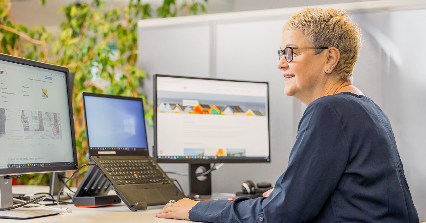 DERTOURDeutschland_Büro_Frau
