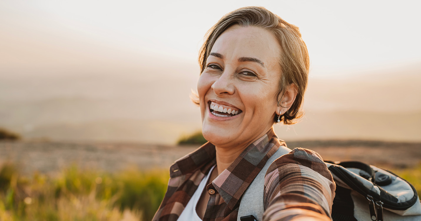 DERTOURDeutschland_Selfie_Hiking_Woman_2